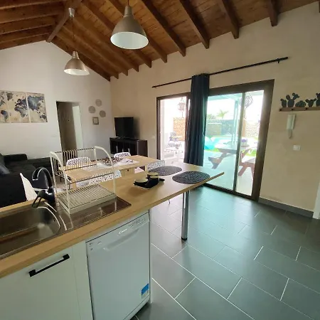 With 3 Bedrooms In El Roque El With Private Pool Terrace And Wifi *