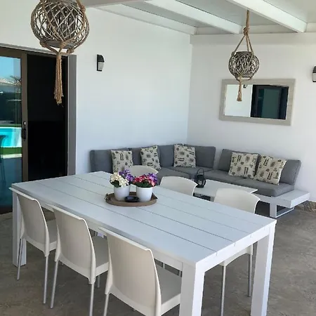 Villa With 3 Bedrooms In El Roque El With Private Pool Terrace And Wifi