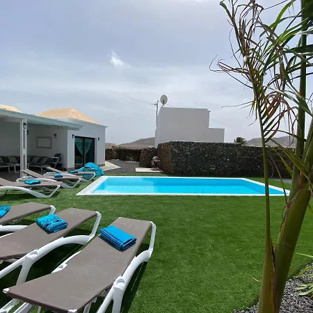 Villa With 3 Bedrooms In El Roque El With Private Pool Terrace And Wifi