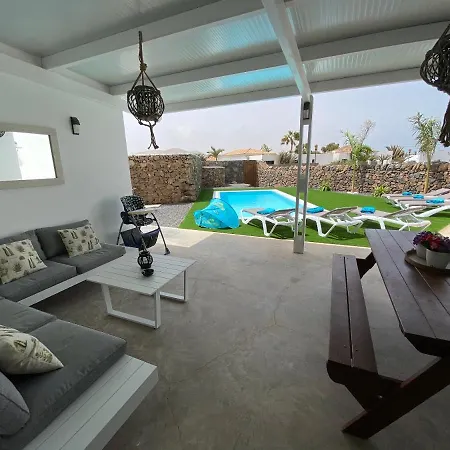 With 3 Bedrooms In El Roque El With Private Pool Terrace And Wifi