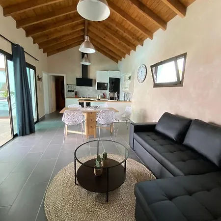 With 3 Bedrooms In El Roque El With Private Pool Terrace And Wifi Villa
